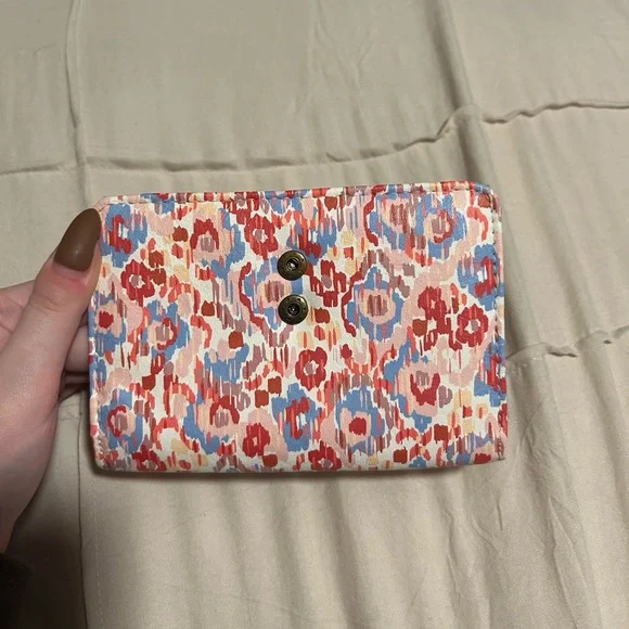 FLORAL INDEXER WALLET - Picture 7 of 7